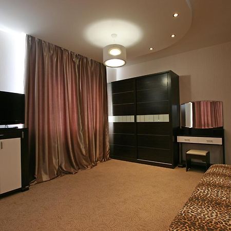 Mini Hotel In Observatorniy Odessa Extérieur photo